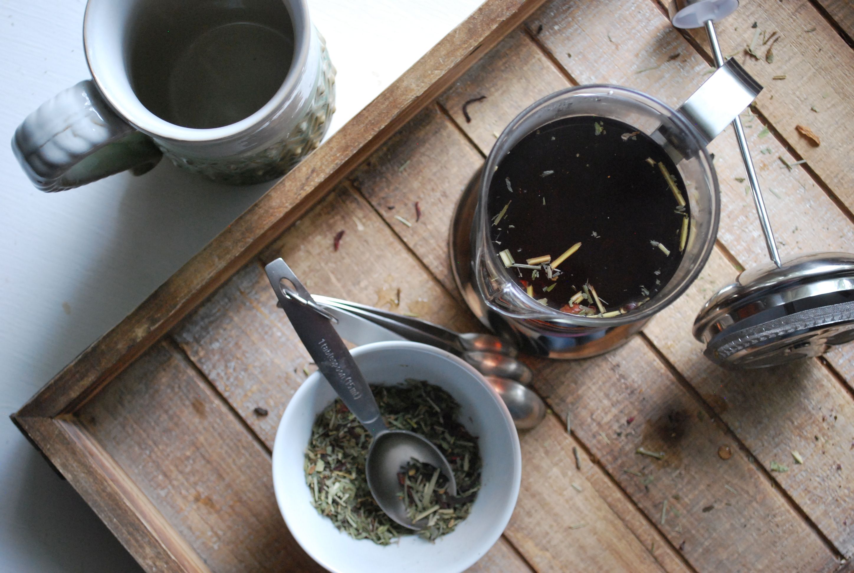 How to Use a French Press to Make Herbal Teas